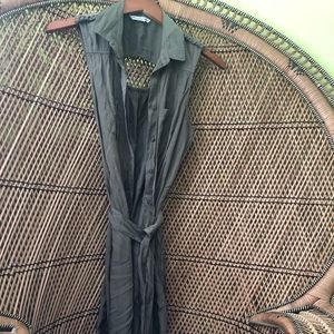 🌹2/30 silky dress with keyhole back